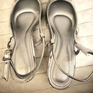 Kenneth Cole Reaction Metallic Silver Slingback Sandals